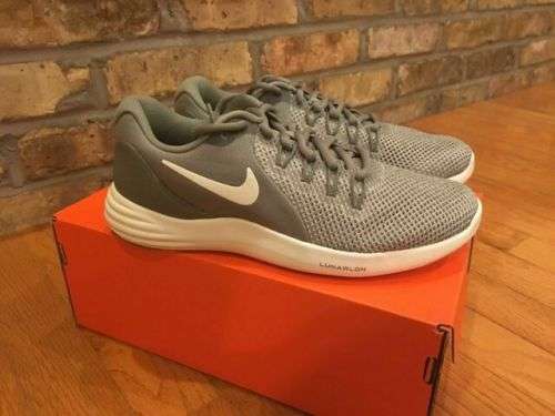 LATE ENTRY! Wmns Nike Lunar Apparent - 908998 004 - Size 4 Only!! (Uk Size = Sa Size)