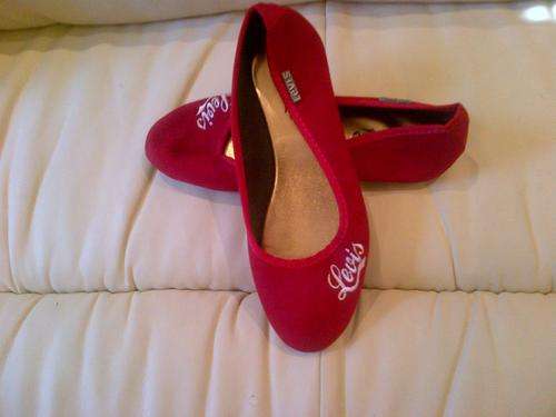 RED LEVIS STUNNING PUMP SIZE 5 - RED WITH RED EDGING
