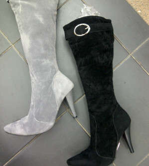 BRAND NEW!!! BLACK V V COMFY STILETTO BOOT - size 4- ABSOLUTELY BEAUTIFUL!!