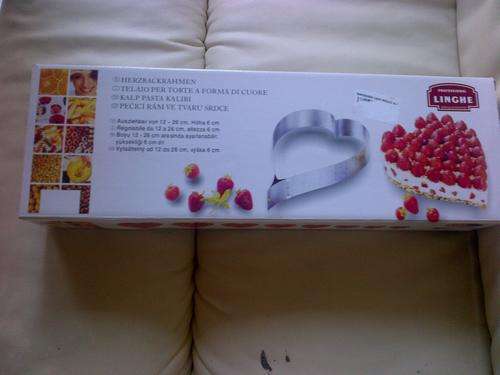 AMAZING HEART ADJUSTABLE SIZE BAKING PAN