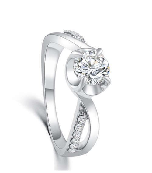 BREATHTAKING!! WHITE GOLD PLATED WITH SIMULATED DIAMOND RING SIZE 7/17.3MM/O