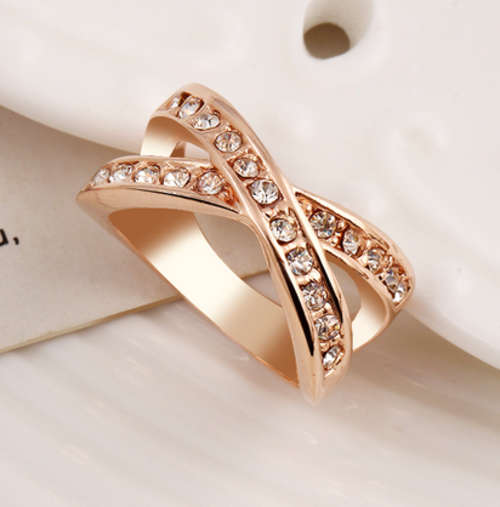 ABSOLUTELY AMAZING!! 14K YELLOW GOLD PLATED INFINITY RING WITH SIMULATED DIAMOND RING SIZE 7/17.3MM/