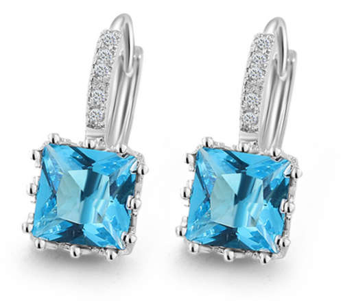 PHENOMENAL!! SILVER PLATED WITH SIMULATED DIAMOND EARRING