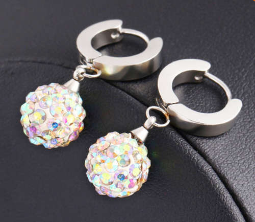 PHENOMENAL!! SILVER PLATED WITH SIMULATED DIAMOND EARRING