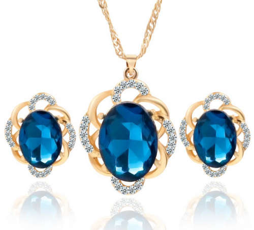 EXQUISITE!! YELLOW GOLD PLATED WITH SIMULATED DIAMOND NECKLACE AND EARRING SET ERV R999