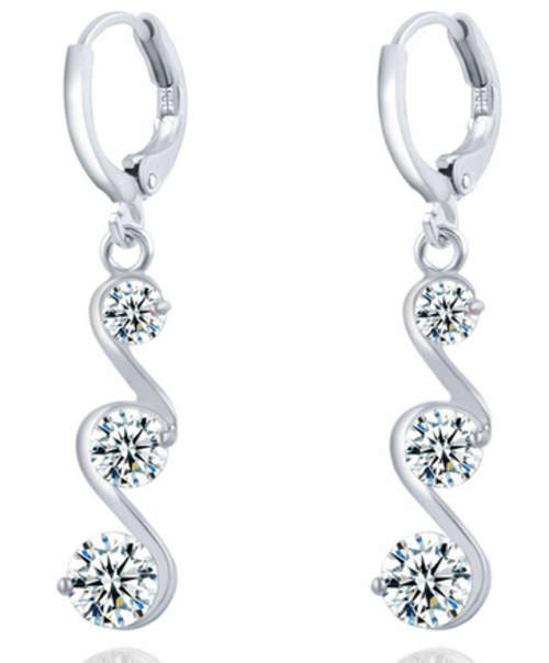 PHENOMENAL!! SILVER PLATED WITH SIMULATED DIAMOND EARRING