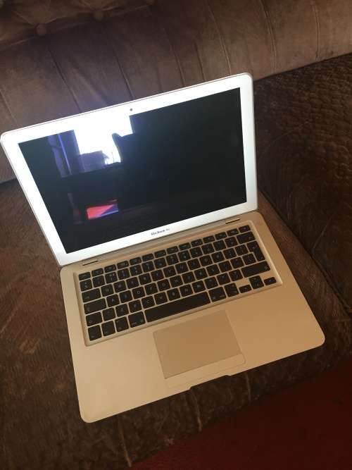 MacBook Air 13 inch with charger included
