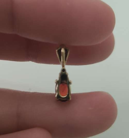 9ct gold pendant