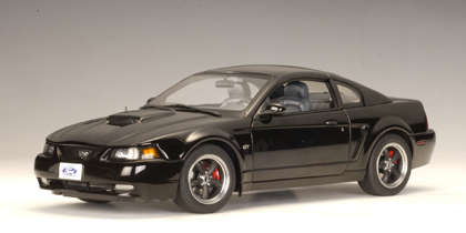 Autoart FORD BULLIT MUSTANG GT 2001 BLACK 1/18 #AA72852