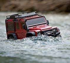 TRAXXAS TRX-4 1/10 SCALE TRAIL ROCK CRAWLER LAND ROVER DEFENDER (RED) W/XL-5 ESC & TQI 2.4GHZ TX