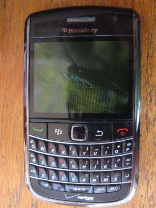 ORIGINAL BLACKBERRY BOLD 9650 EXCELLENT CONDITION!! In stock