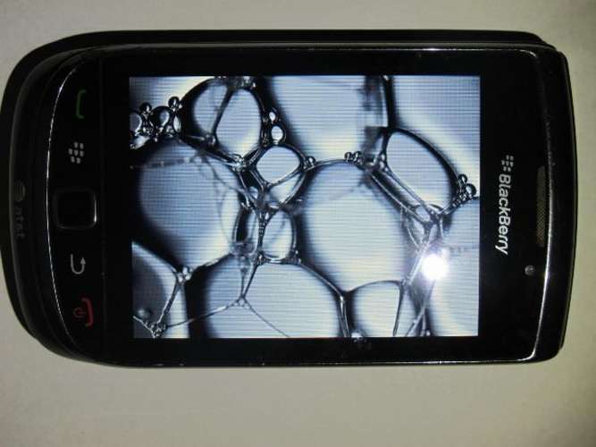 GENUINE BLACKBERRY TORCH 9800, As NEW! Guaranteed to work on all SA Networks! Local stock