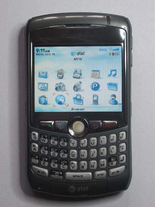 GENUINE Blackberry Curve 8310. ***UNLOCKED to all SA Networks**BIS, BBM, Camera with flash!