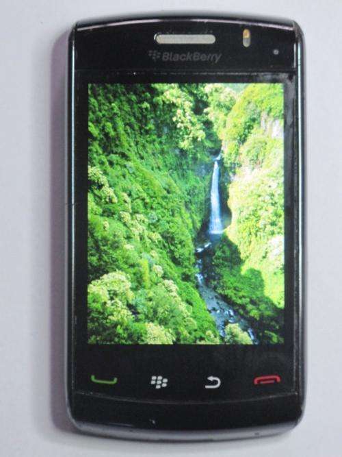 ORIGINAL BOXED BLACKBERRY STORM 2 9550 TOUCHSCREEN!! AS NEW!! In stock