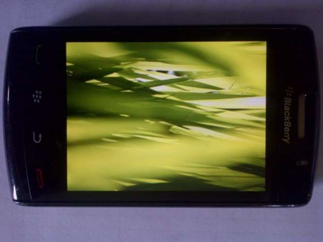 For HighDefinition only STORM 2 9550 TOUCHSCREEN!!   AS NEW!!  MTN only, includes speed services