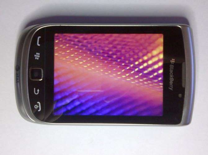GENUINE BLACKBERRY TORCH 9810,AS NEW! Guaranteed to work on all SA Networks! Local stock