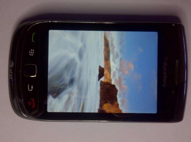 GENUINE BLACKBERRY TORCH 9800, Guaranteed to work on all SA Networks! Local stock