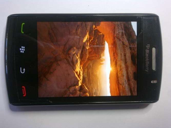 ORIGINAL  BLACKBERRY STORM 2 9550 TOUCHSCREEN!!   EXCELLENT CONDITION!!  MTN only