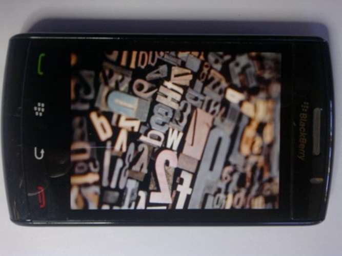 ORIGINAL  BLACKBERRY STORM 2 9550 TOUCHSCREEN!!   EXCELLENT CONDITION!!  MTN only