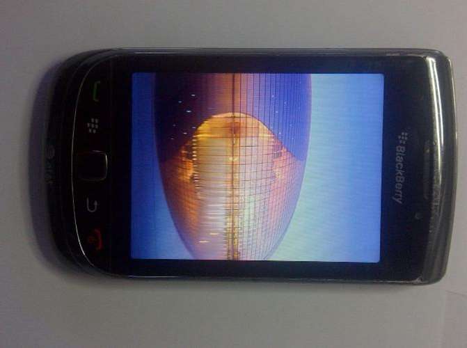 GENUINE BLACKBERRY TORCH 9800, Guaranteed to work on all SA Networks! Local stock