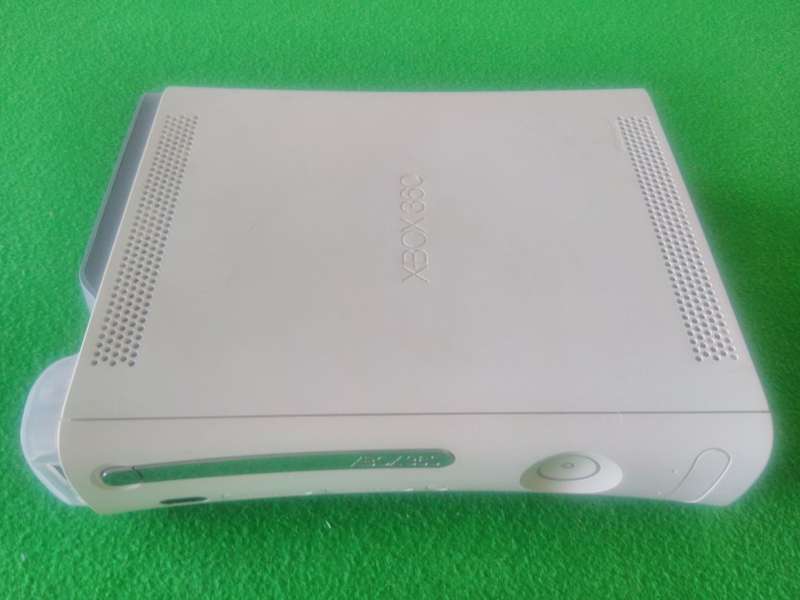 Xbox 360 - 60gig HDD - 1 Remote - 12 Games (Secondhand)