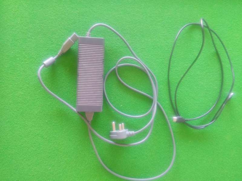 Xbox 360 - 60gig HDD - 1 Remote - 12 Games (Secondhand)