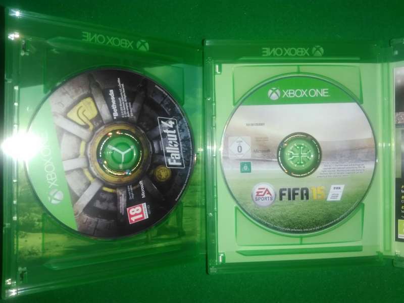 Xbox One 500Gig + 1 Controller + 3 Games