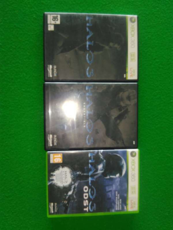 Xbox 360 - 60gig HDD - 1 Remote - 12 Games (Secondhand)