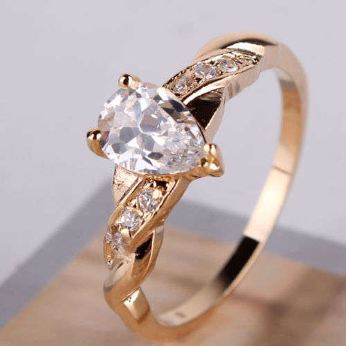 white sapphire elegant 18k gold filled ring Sz8