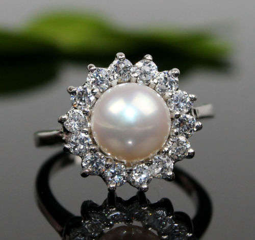 Genuine Freshwater Cultured Pearl & Silver Ring Size 7