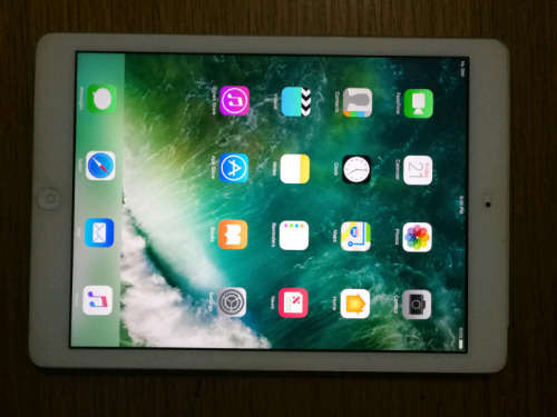 IPAD AIR 1 - 32GIG - WHITE - 4G & WIFI - NO BOX for sale