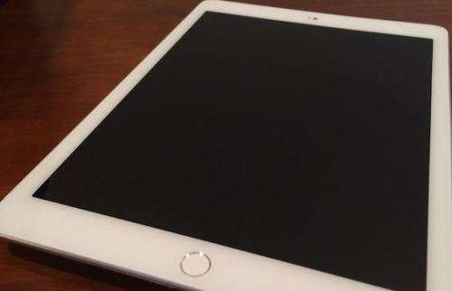 IPAD AIR 2 - 16GIG - WHITE - WIFI ONLY- NO BOX for sale