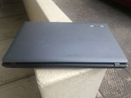 Acer Aspire 5736Z, 320GB HD and 4GB Ram