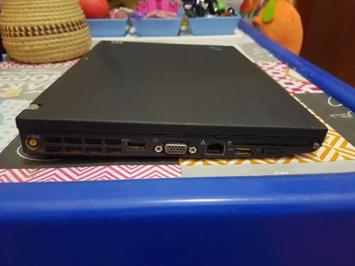 Lenovo  X201 i5 320GB HD and 4GB RAM with Docking station