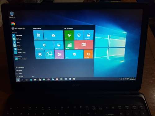 Acer Aspire E1-572  i5 4th Gen, 750GB HD and 4GB Ram