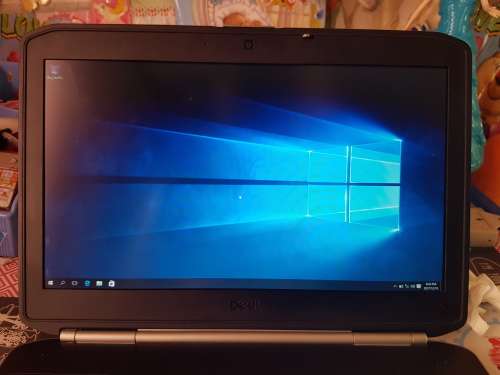 Dell latitude E5520 i5, 750gb, 8gb ram and very clean 9.5/10