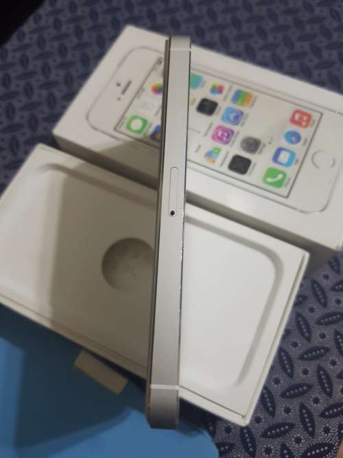 iPhone 5S 16GB White for sale