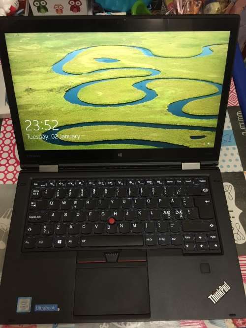 Lenovo Yoga X1 i7 6th Generation 512 SSD HD and 8GB ram