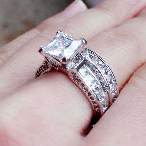 Gorgeous Princess Cut 18k White Gold Filled Wedding Band Ring Size 6