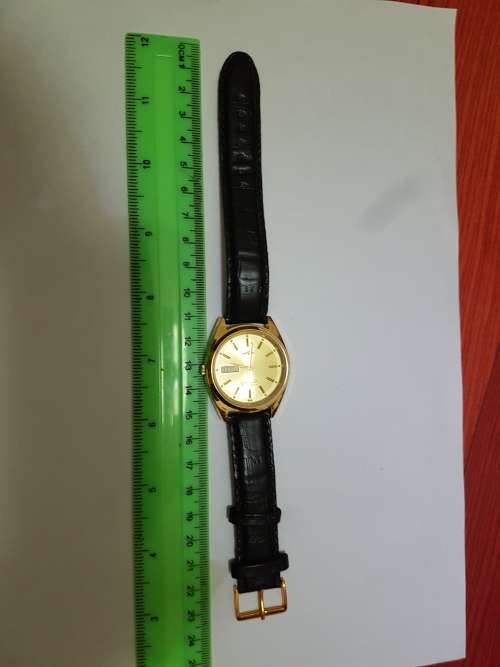 RARE VINTAGE MEN'S CITIZEN QUARTZ JAPAN MADE WRIST WATCH FOR GENTS WEAR
