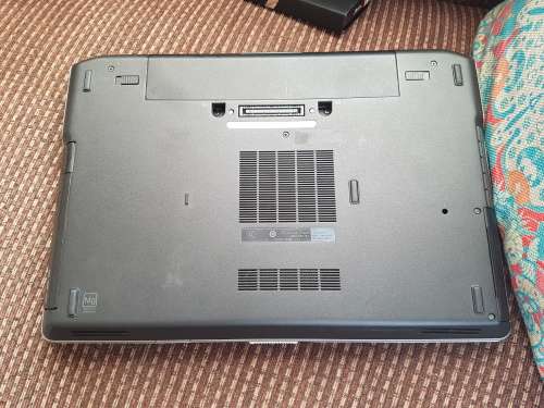 Dell latitude E6430 i5, 500GB HD and 8gb ram with a good battery