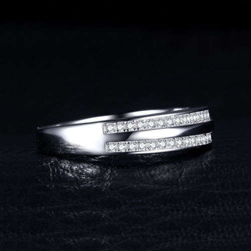 925 Solid Sterling Silver Cubic Zirconia Anniversary Wedding Band  - Ring Size 8