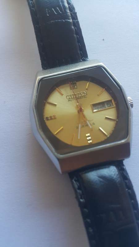 VINTAGE CITIZEN AUTOMATIC 8200A  JAPAN MEN'S DAY/DATE WATCH