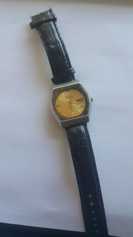 VINTAGE CITIZEN AUTOMATIC 8200A  JAPAN MEN'S DAY/DATE WATCH