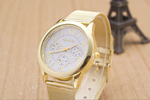Womens Classic Gold Roman Numerals Quartz Stainless Steel Wrist Watch