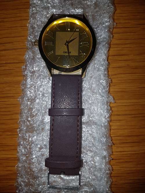 RARE VINTAGE MEN'S SEIKO QUARTZ 42MM JAPAN MADE WRIST WATCH FOR GENTS WEAR