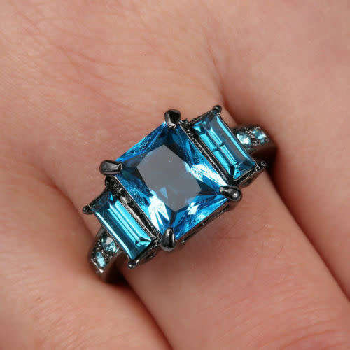 Gorgeous Blue Aquamarine Ring 10KT Black Gold Filled Women's Size 7