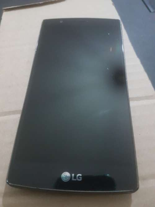 LG G4 32GB WITH ARMORED CASE