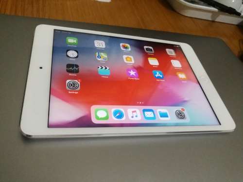 iPAD MINI 2 - 16gig - White - WIFI ONLY