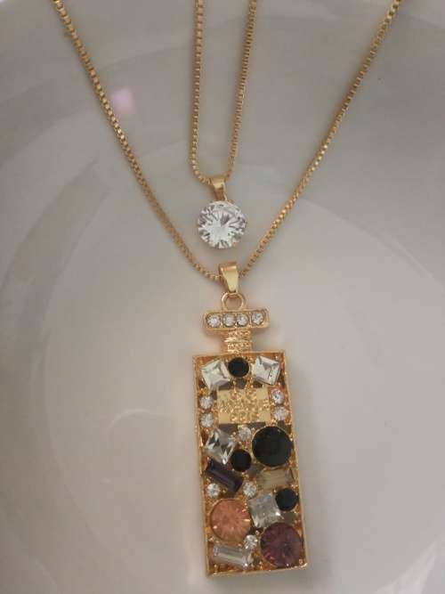 Long Sweater Chain Gold Colored Crystal Perfume Bottle cute Fashion Necklace